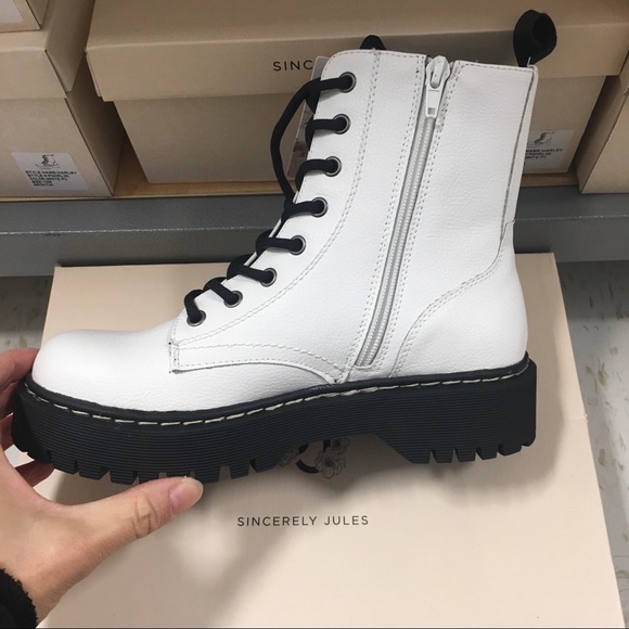 🤍Sincerely Jules Womens White Combat Boots🤍 - Picture 5 of 7